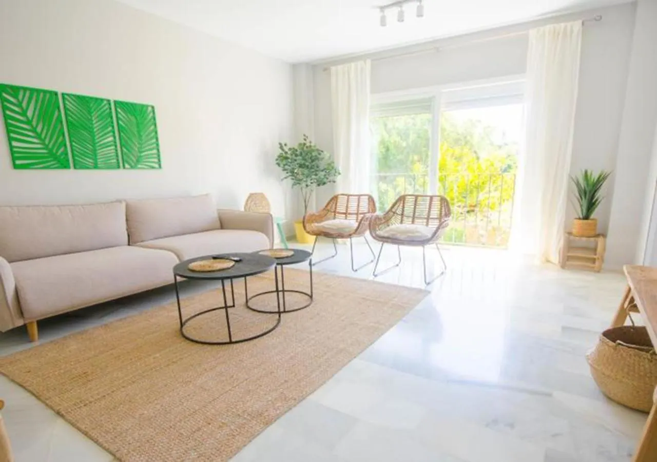 Apartment Alambra Del Sol - Coastal Retreat By The Beach Estepona