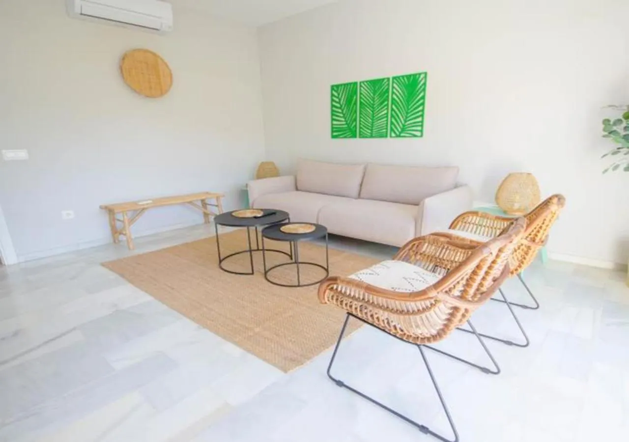 Alambra Del Sol - Coastal Retreat By The Beach Estepona Spain