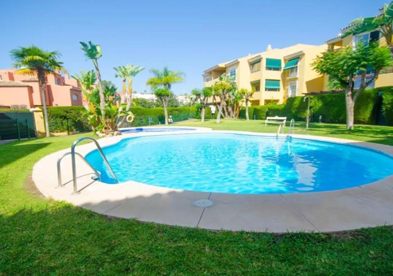 Alambra Del Sol - Coastal Retreat By The Beach Estepona Spain