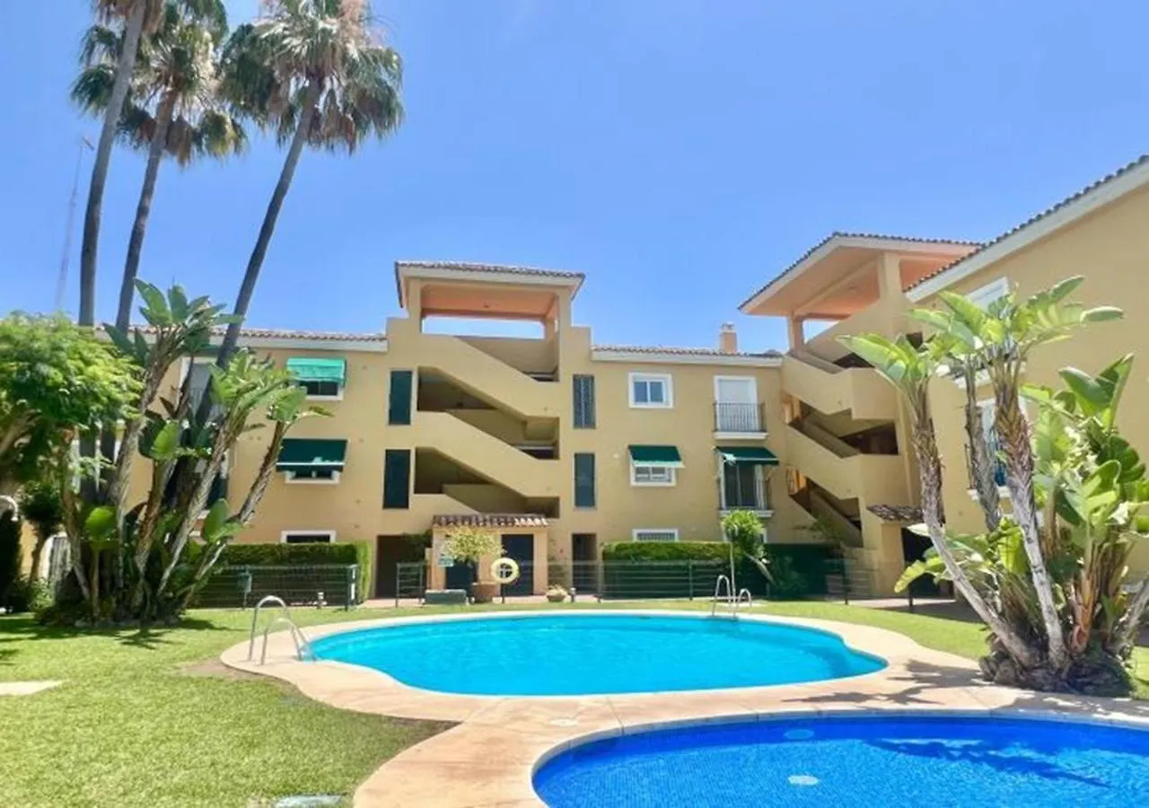 Alambra Del Sol - Coastal Retreat By The Beach Estepona